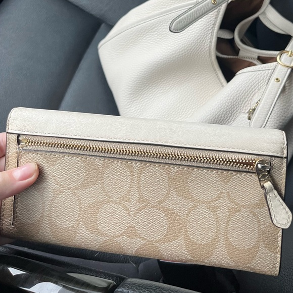 Coach Wallet - Picture 2 of 4